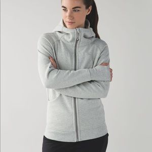 ✨LULULEMON LIKE NEW Sz 12 Classic Scuba Hoodie!!